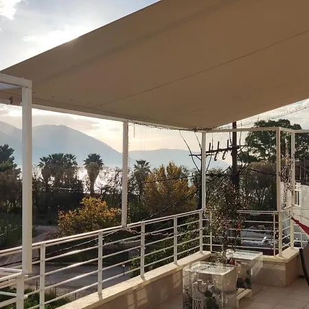 Delphitea Philoxenia Apartment Itea