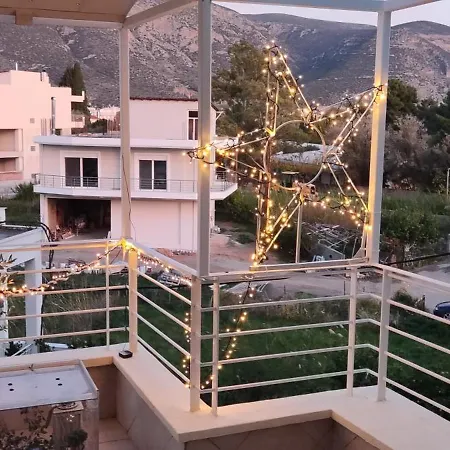 Delphitea Philoxenia Apartment Itea